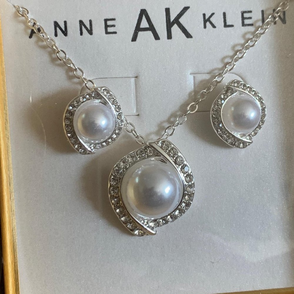 Anne Klein Necklace and Earrings Set